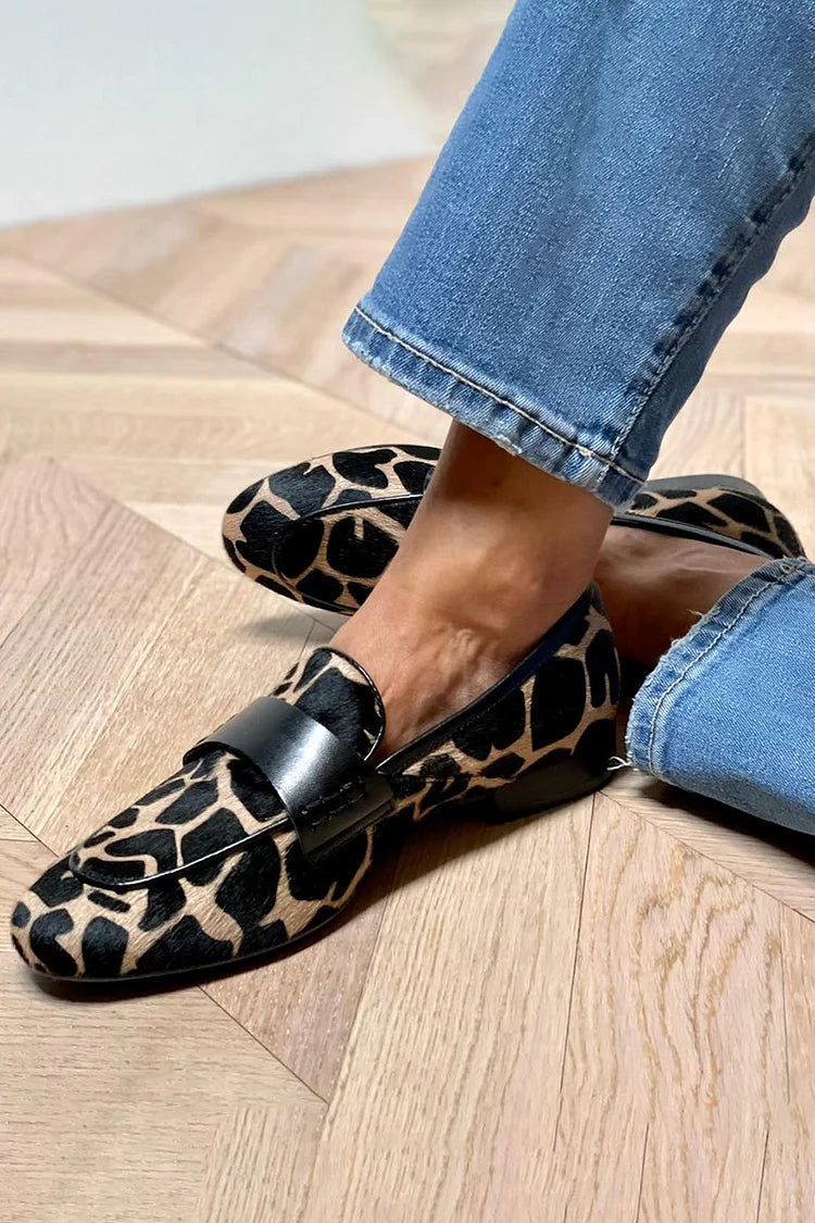 Mocassino con motivo animale e dettaglio elegante
