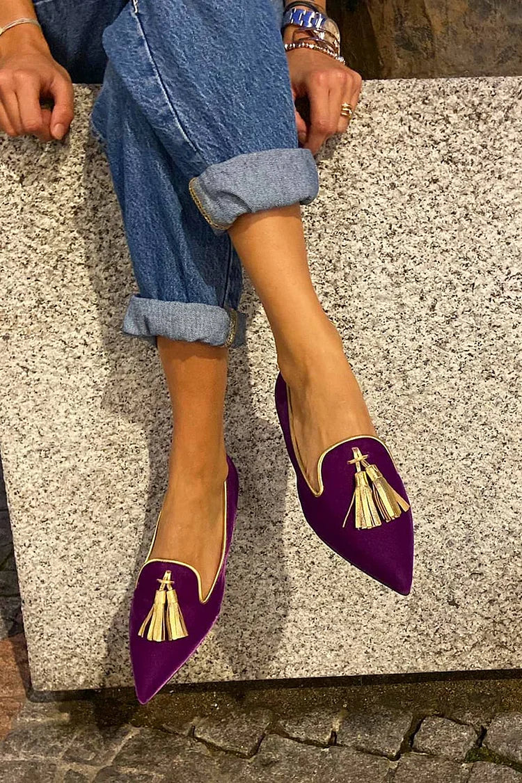 MOCASÍN CON BORLAS ELEGANTES