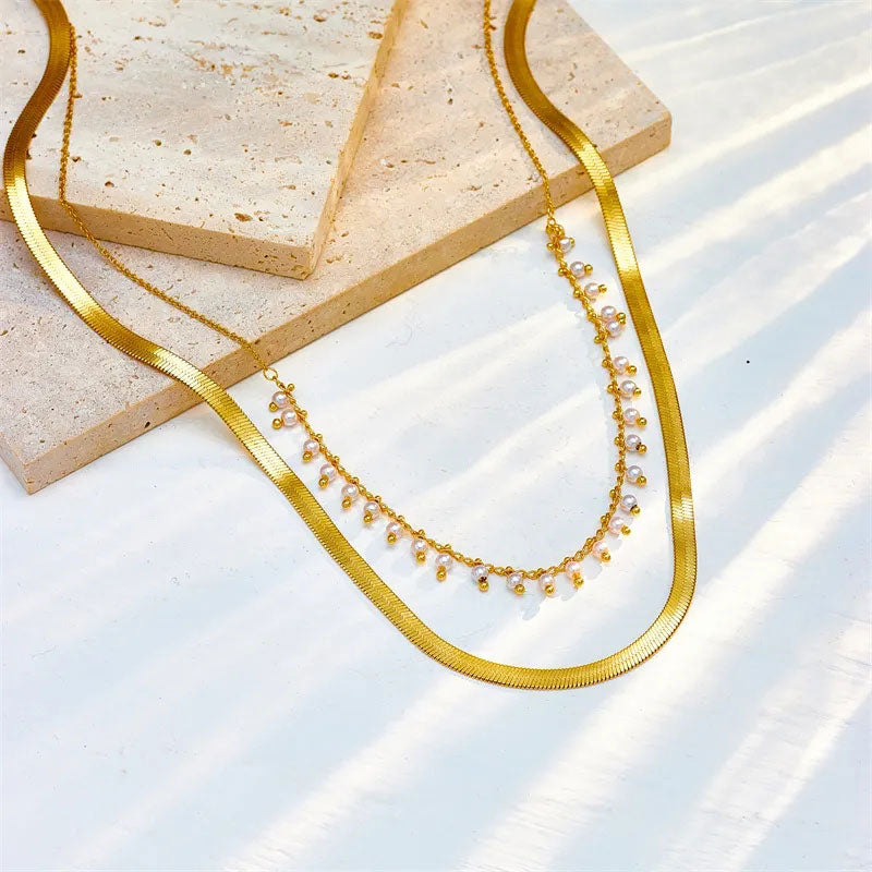Clara | Ensemble de collier ras-du-cou serpent luxueux et bijoux en perles en or 18 carats