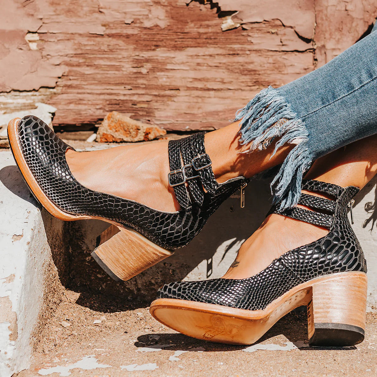 Vintage Lederriemchenabsatzschuhe