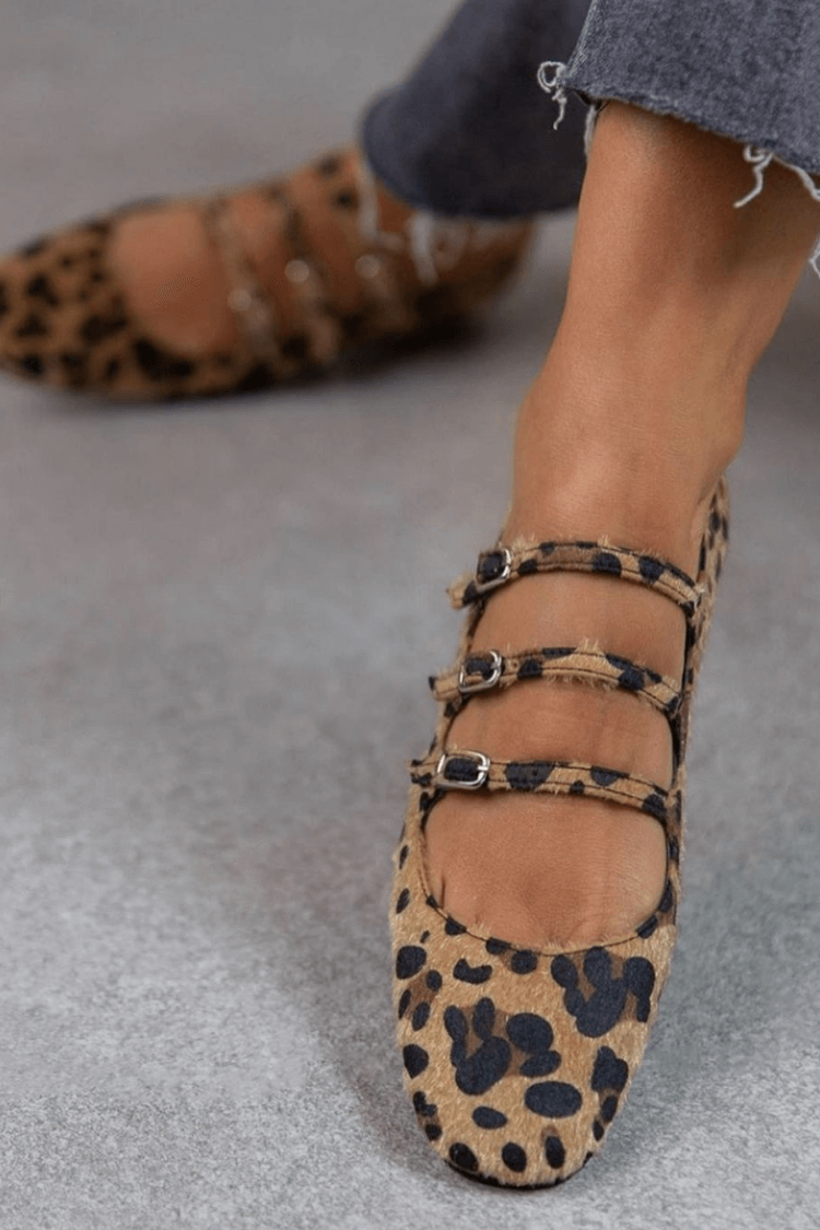 Ploché boty se sponou LEOPARD