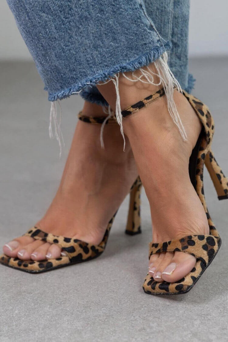 April | Décolleté con stampa leopardata