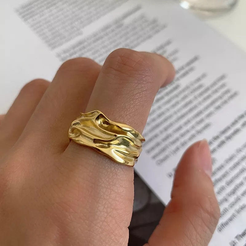 Clara | Großer Ring 18 Karat Gold