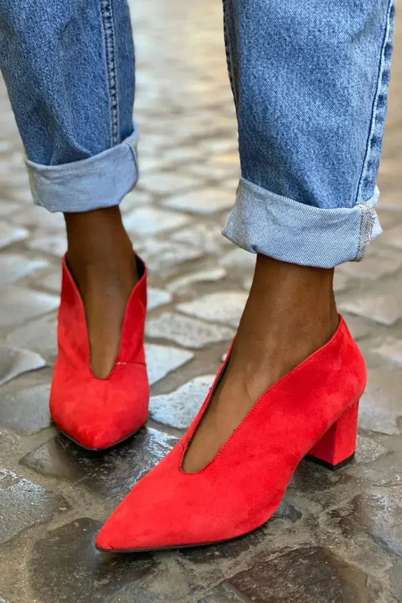 ELEGANTE PUMPS MIT KLUMPERABSATZ