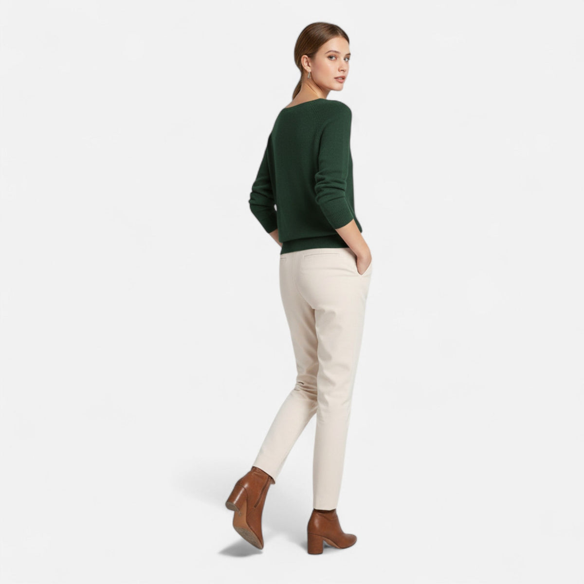 Women's Merino Wool Crew Neck Sweater Timeless Fit