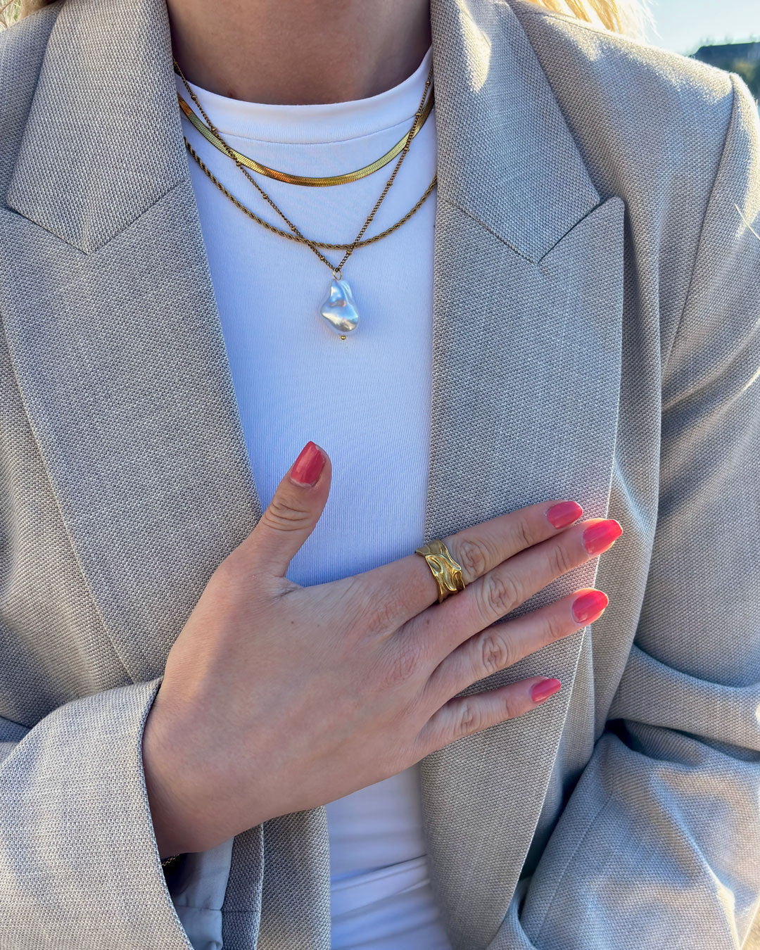 Clara | Großer Ring 18 Karat Gold