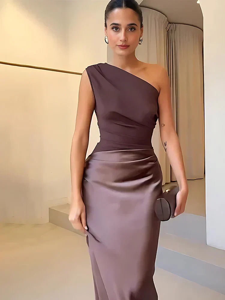 Sophia | Vestido largo con cinturilla en satén