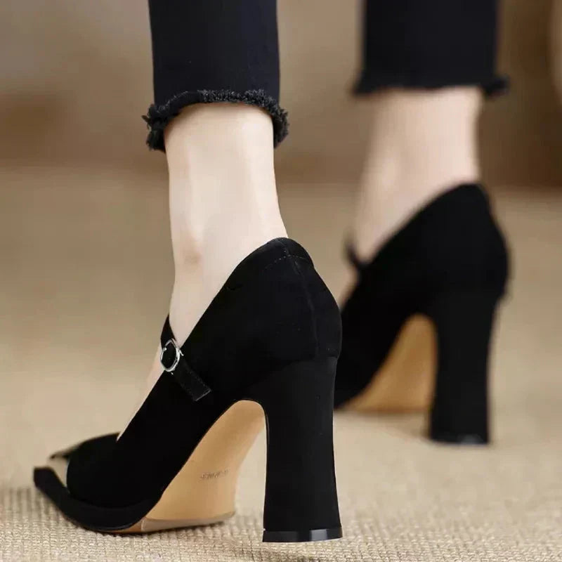 Lily | Mora Elegant Pumps
