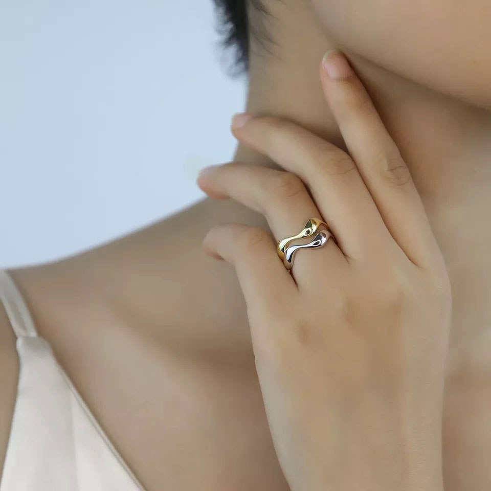 Clara | Wellenring 18K Gold