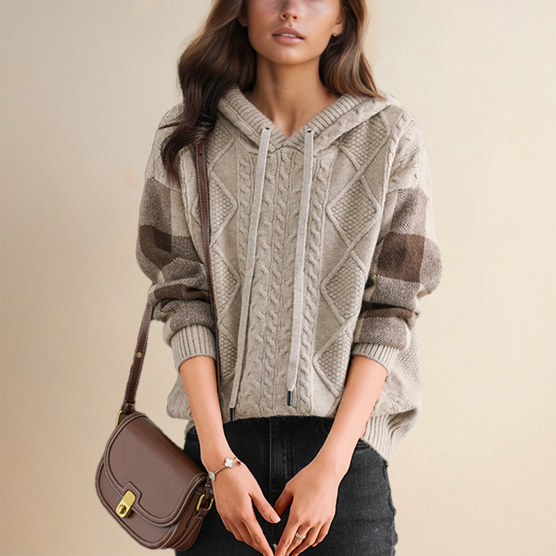 Emily | Kapuzenpullover mit Zopfmuster
