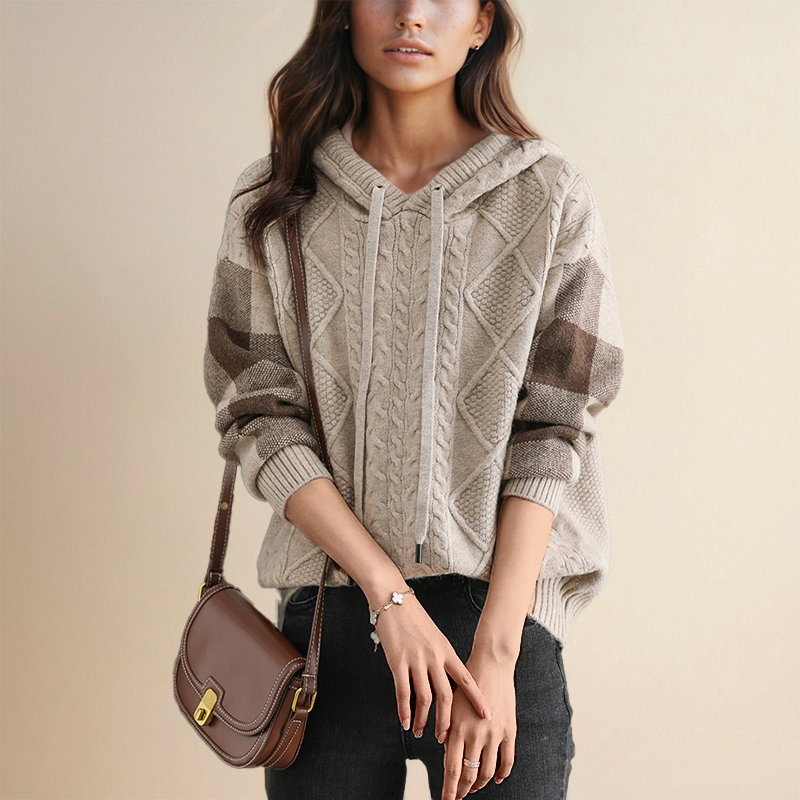 Emily | Kapuzenpullover mit Zopfmuster