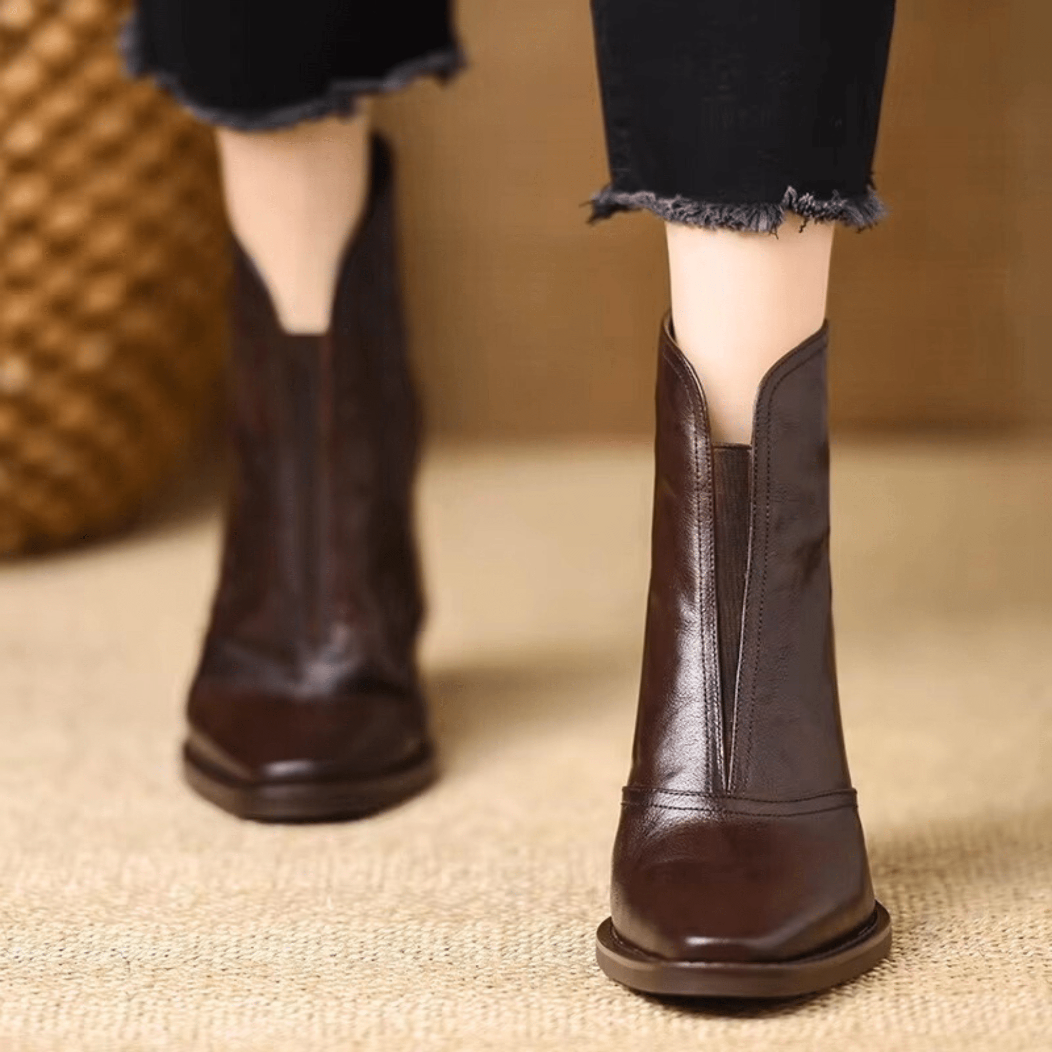 Tynah | Orthopedic Boots