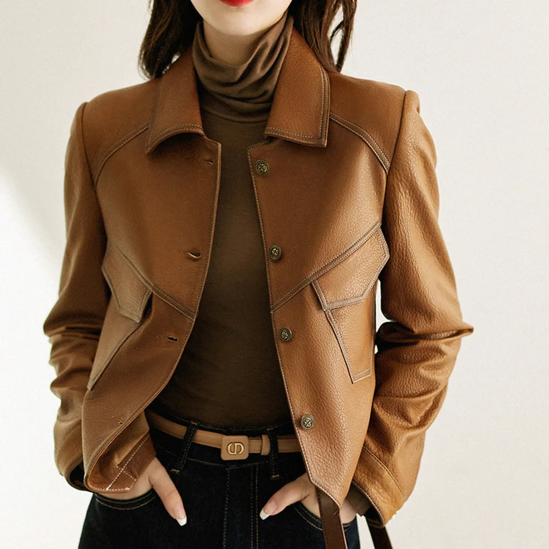 Blazer court en similicuir pour femme, col à revers et détails de coutures