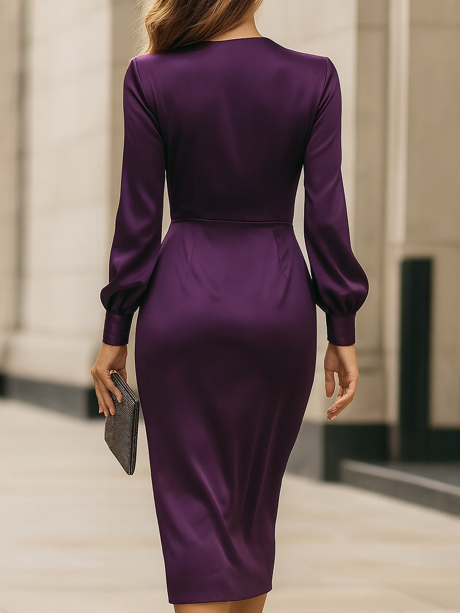 Clara | Vestido midi envolvente de satén en ciruela profunda