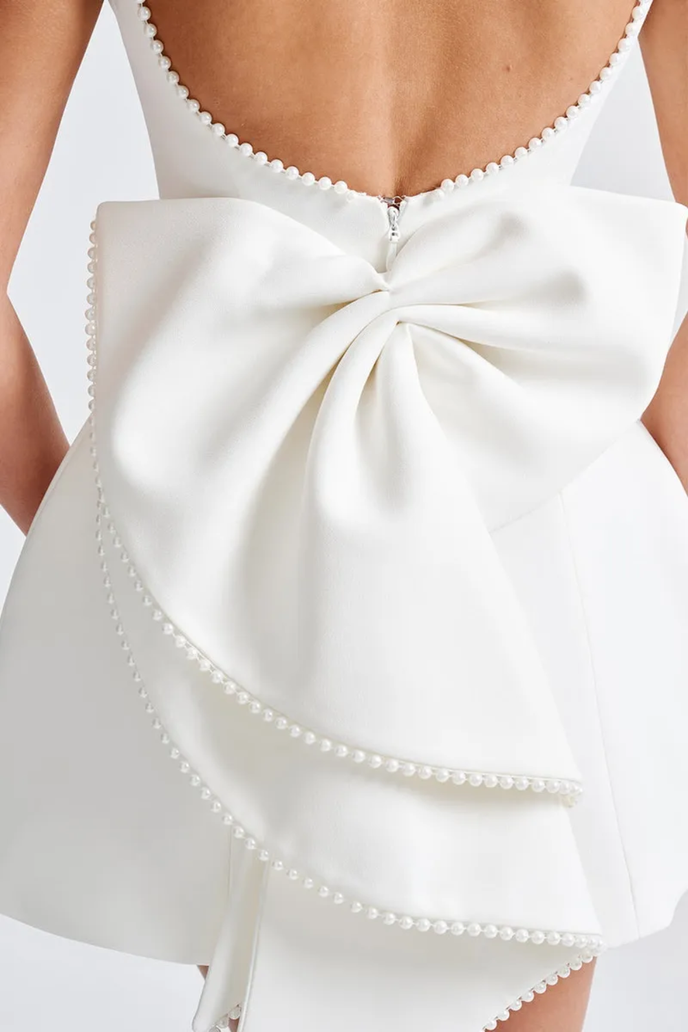 Carol Bowknot Pearl Backless Mini Dress