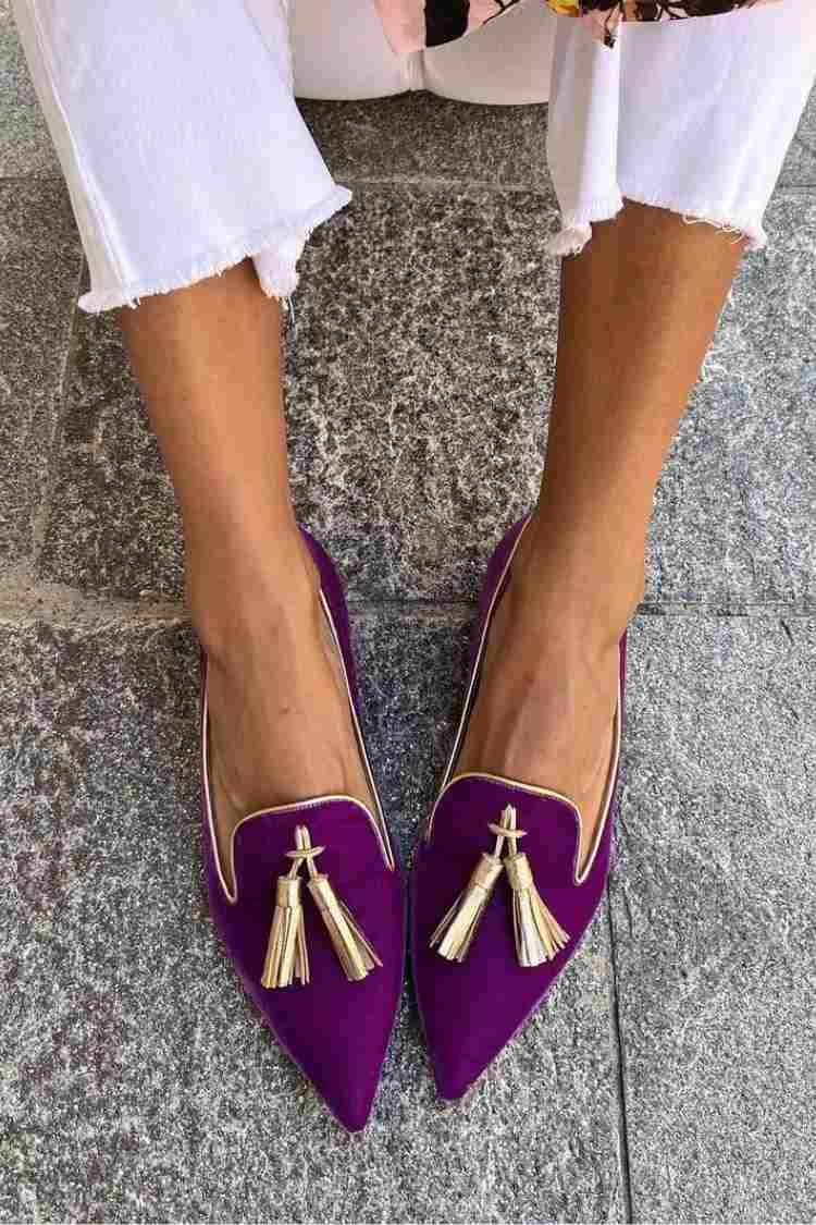 MOCASÍN CON BORLAS ELEGANTES