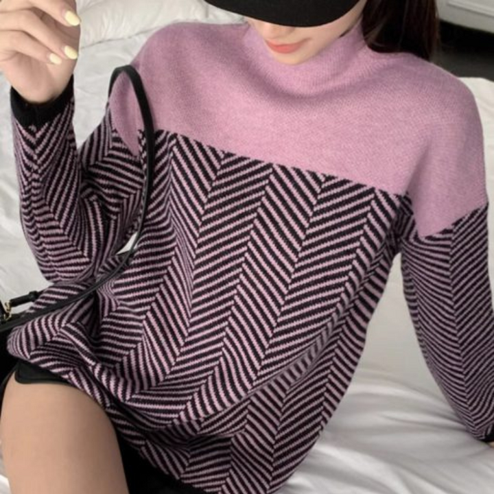 Zoe - Chic Sweater