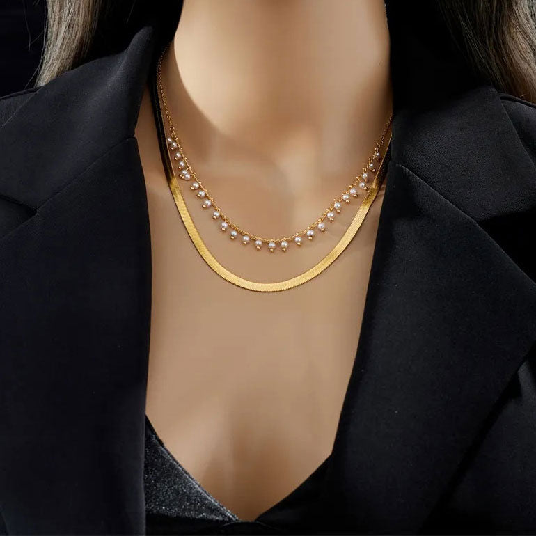 Clara | Ensemble de collier ras-du-cou serpent luxueux et bijoux en perles en or 18 carats
