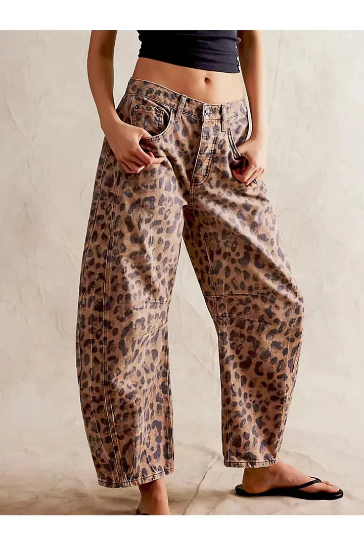 Barrel Jeans with Leopard Pattern