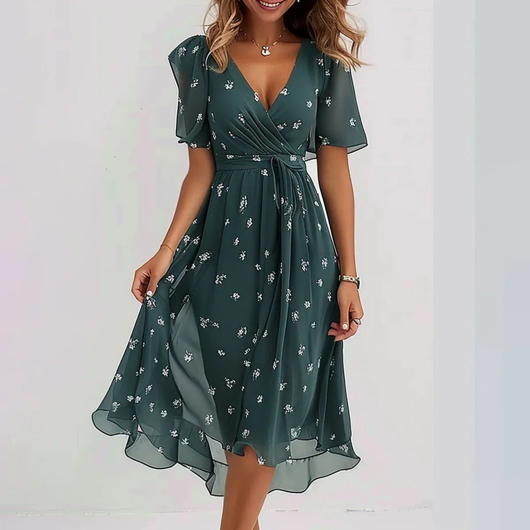 Priscilla | Stylish dress with short sleeves