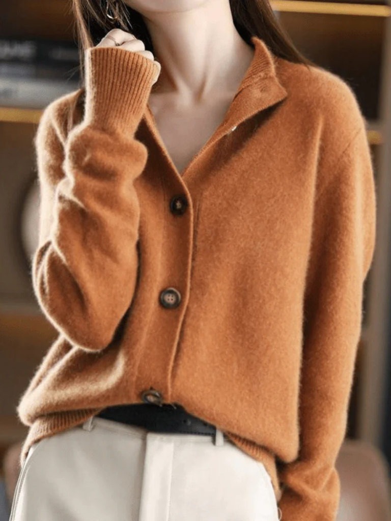 Sofia - Knopfstrickjacke
