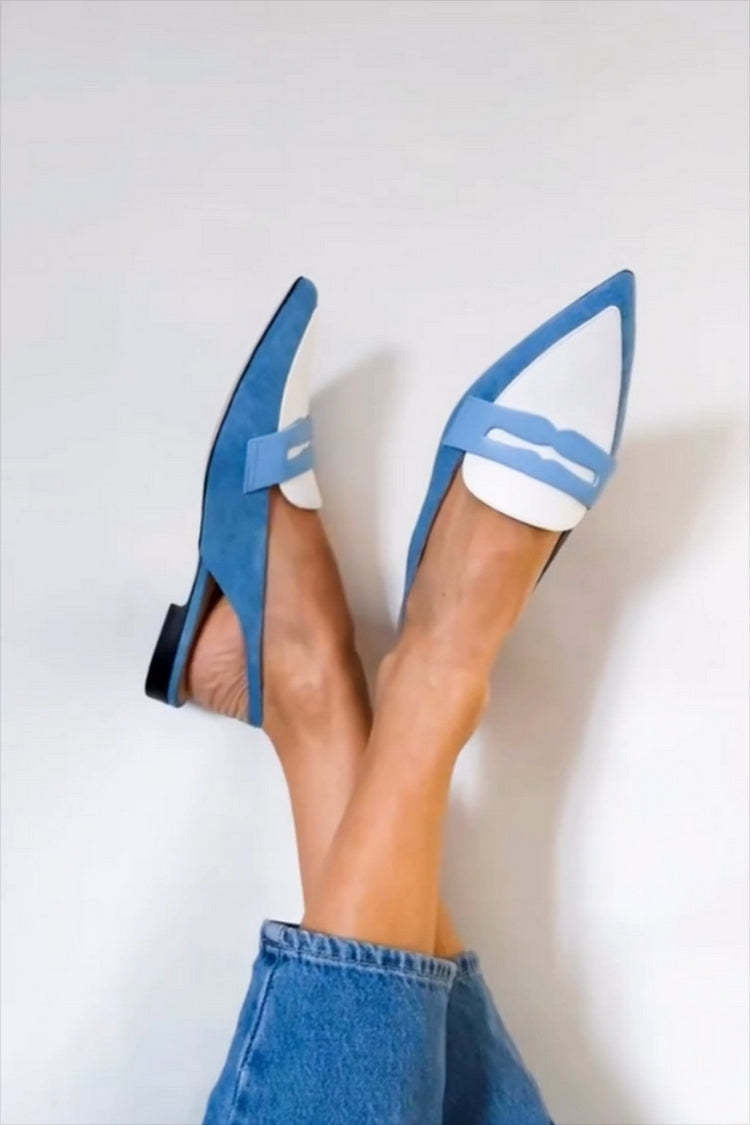MOCASINES AZULES CON TIRA TRASERA