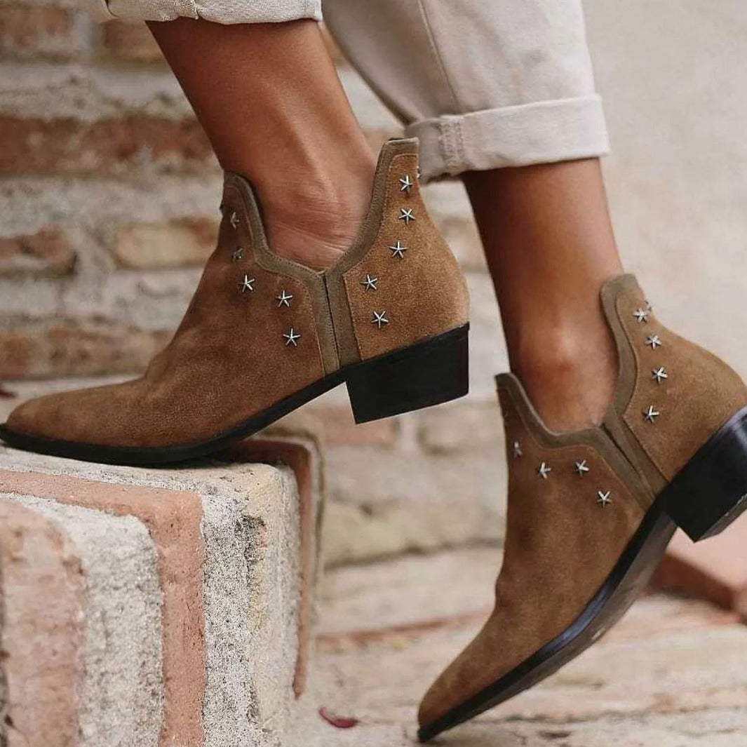 WESTERNSTIEFEL MIT NIETEN