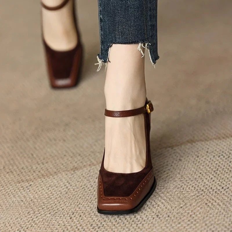 Lily | Classic Pumps