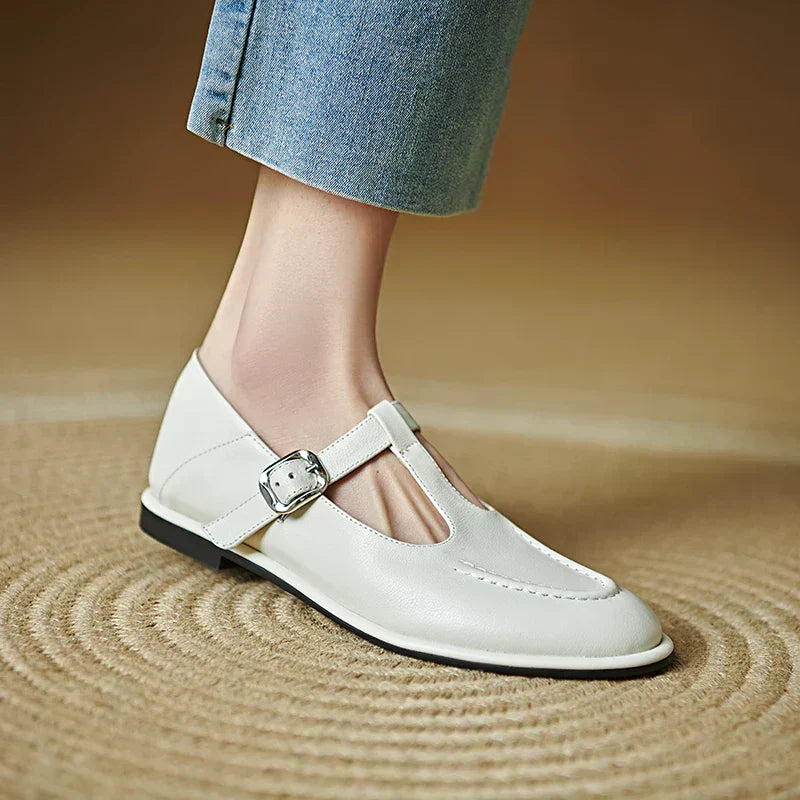 Lily | Low Heeled Pumps