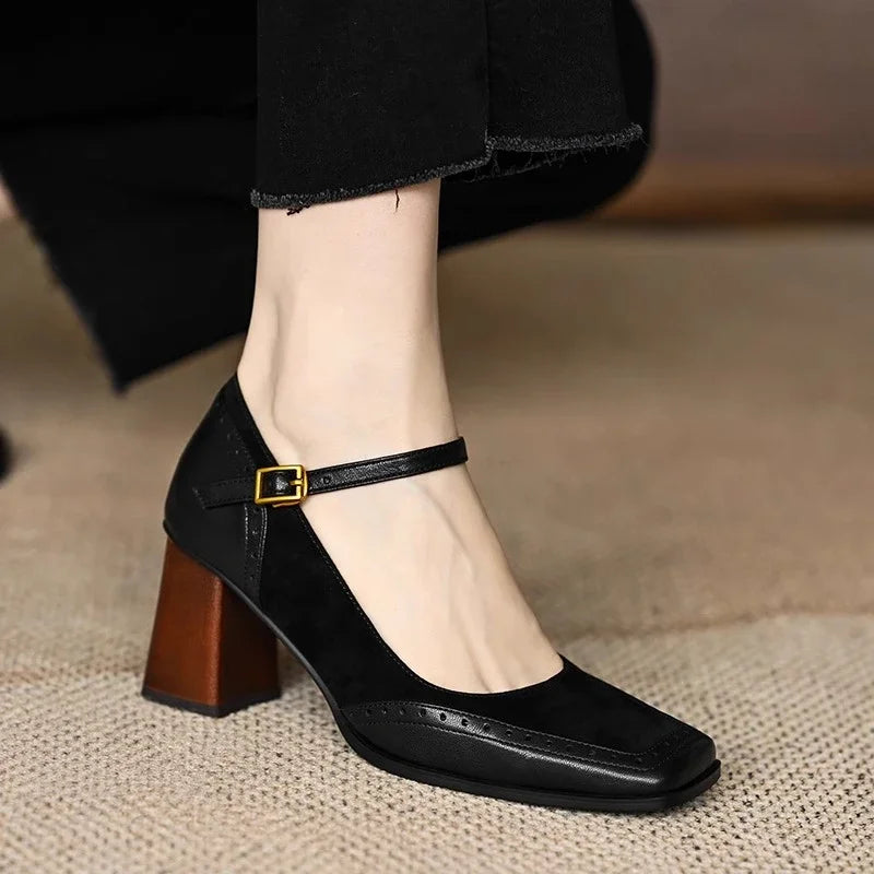 Lily | Classic Pumps