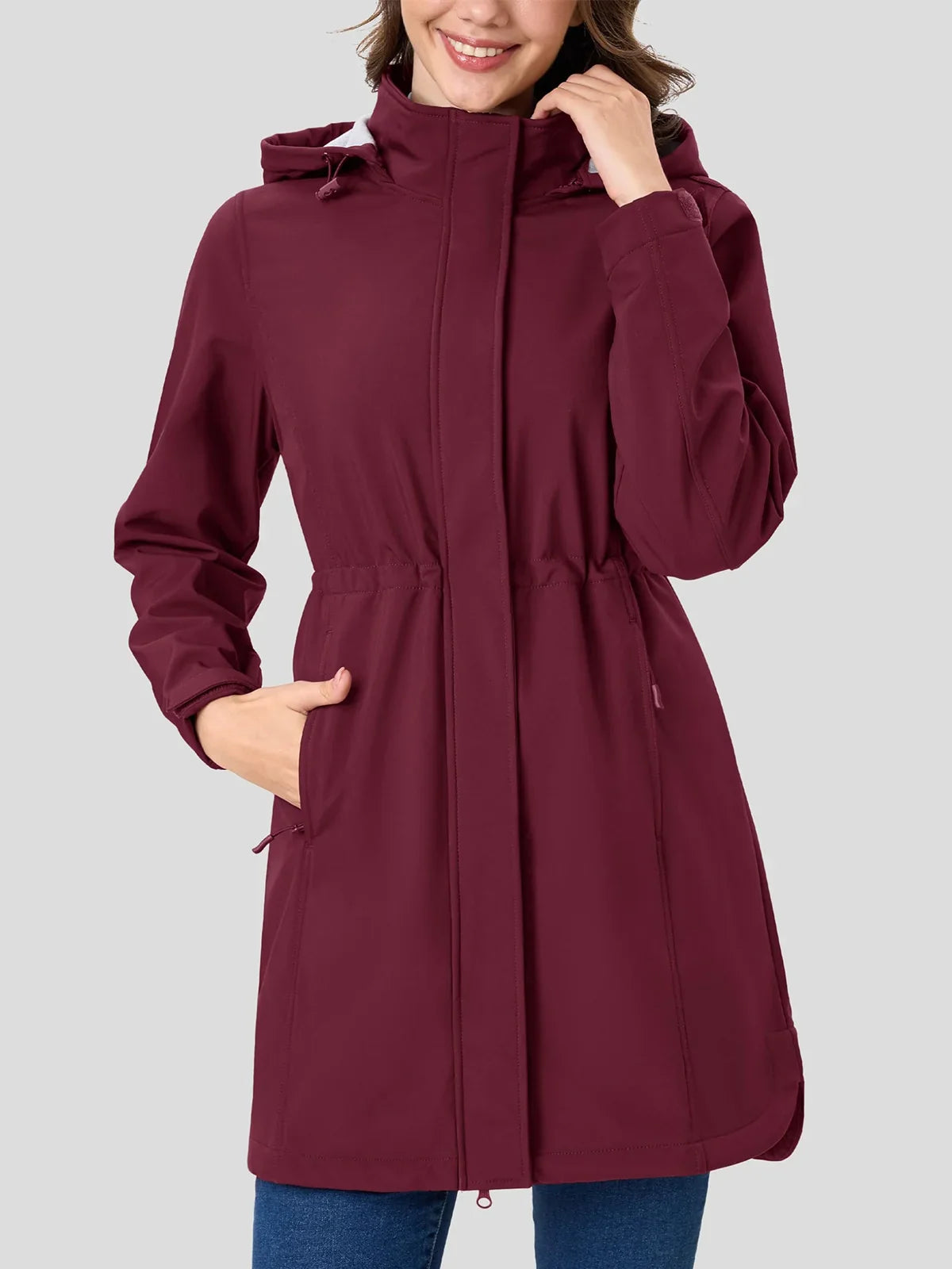 Chaqueta softshell con capucha y forro polar para mujer