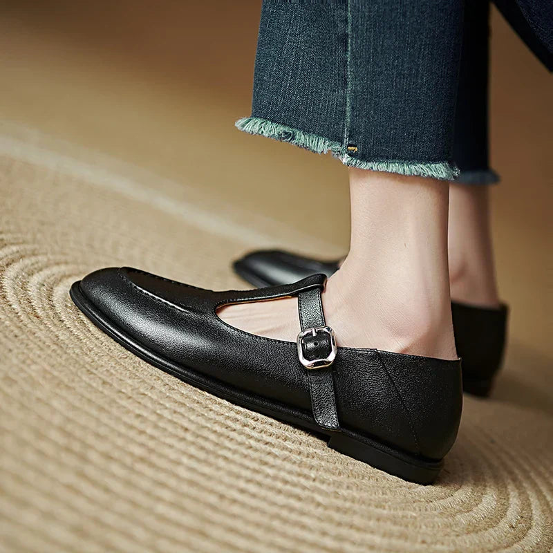 Lily | Low Heeled Pumps