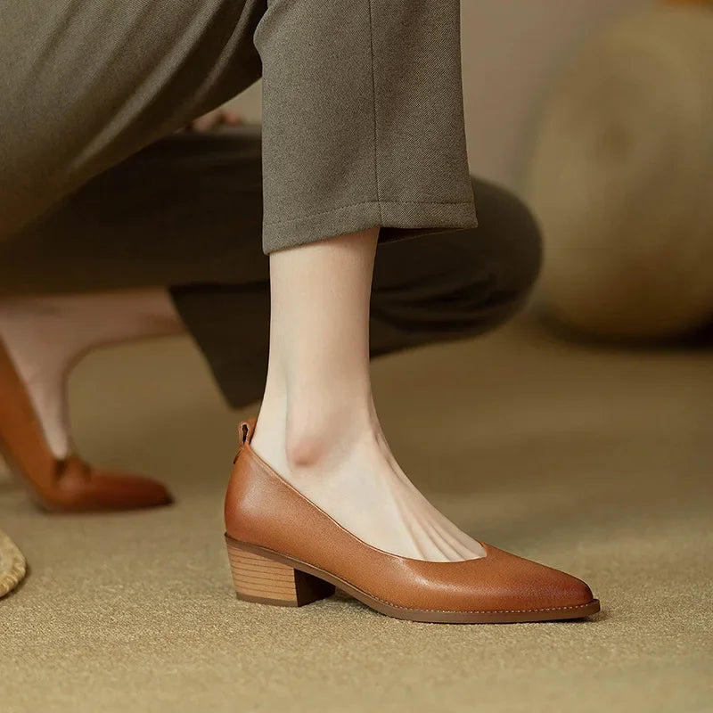 Helen™| Classic Pumps