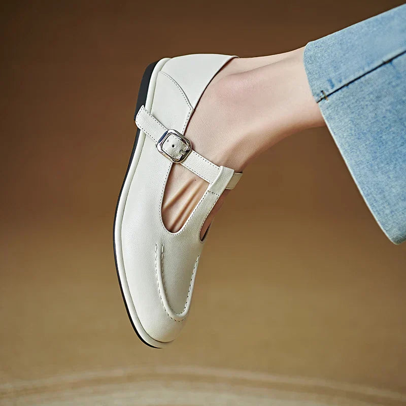 Lily | Low Heeled Pumps