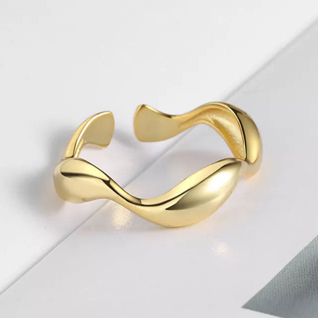 Clara | Wellenring 18K Gold