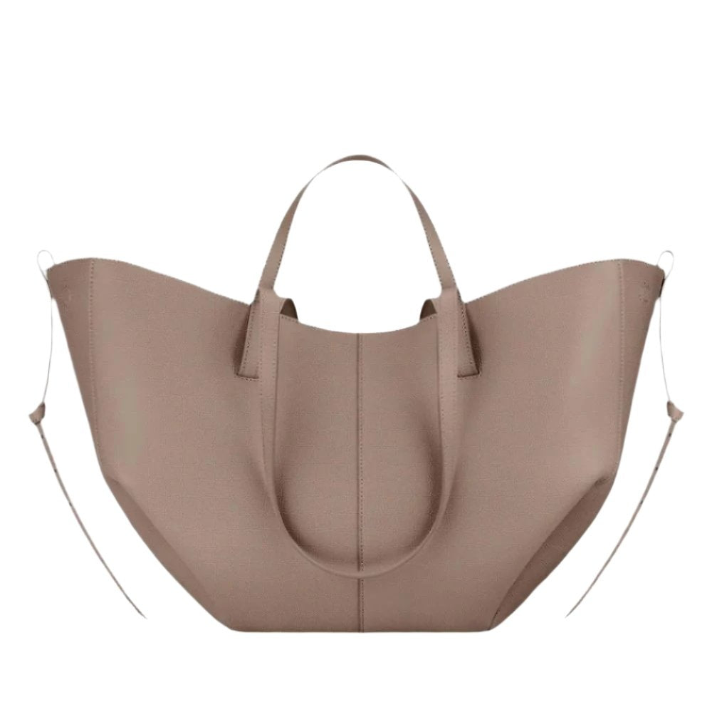 The Tasman Tote