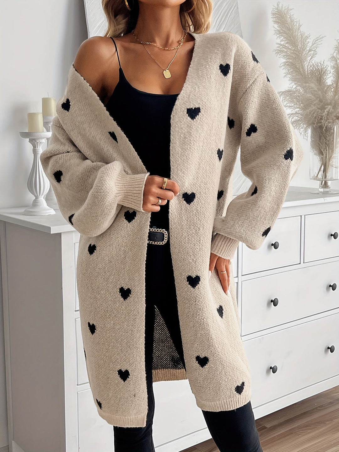 Bonnie - Heart Elegance Cardigan